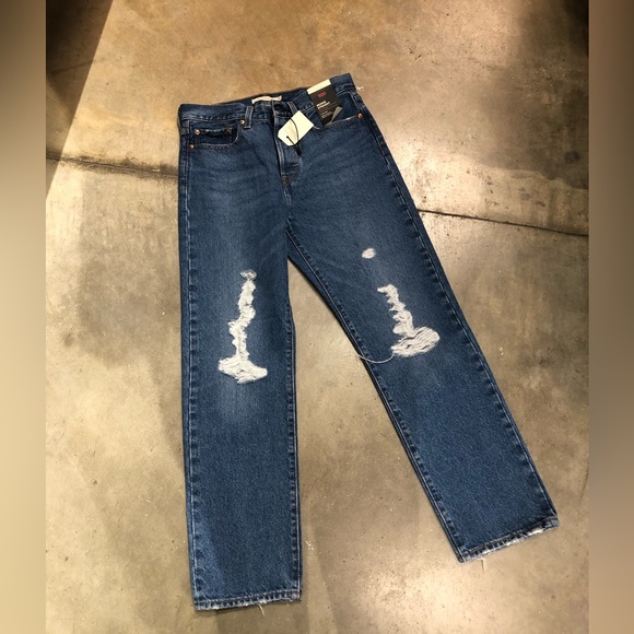 24.Levi’s Premium Wedgie Straight Jeans Sz 28✖️28 - Picture 3 of 13